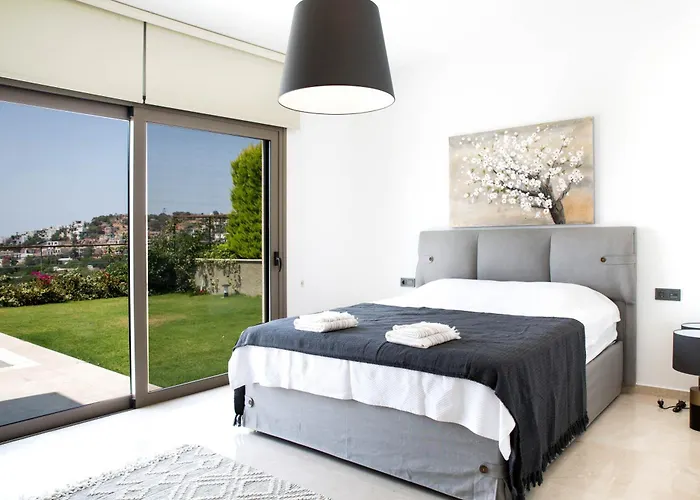 Park By Important Group Travel