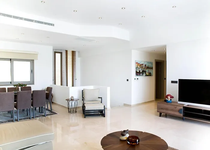 Park By Important Group Travel *